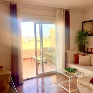 Apartamento ático Deluxe Entre Centro Y Playa Salinas Con Terraza, Wifi, Piscina Climatizada, Gym, Sauna Y Garaje -smart Tv, Roquetas de Mar