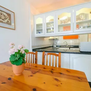 https://parque-santiago-1-242-2-bedroom-apartment-sleeps-6.in-canary-islands.com