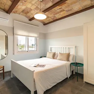 https://olala-collblanc-apartment.catalonia-hotels.com